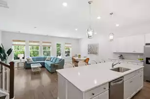 3012 Emma Ln, Mount Pleasant, SC 29466 - Photo 9