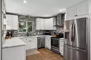 1129 Armstrong Ave, Charleston, SC 29407 - Photo 3