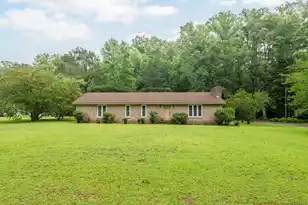 572 Westbury Rd, Saint George, SC 29477 - Photo 1