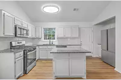 8329 Longridge Road, North Charleston, SC 29418 - Photo 15