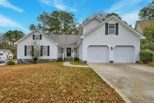1016 Maidstone Dr, Summerville, SC 29483 - Photo 1