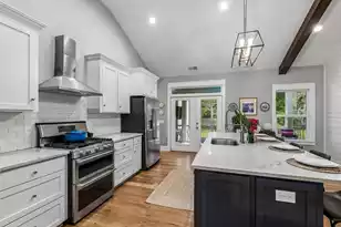 205 Holly Inn Rd, Summerville, SC 29483 - Photo 17