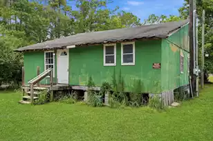 208 Rae Ln, Bonneau, SC 29431 - Photo 3