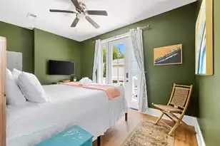 162 Spring St, Charleston, SC 29403 - Photo 9