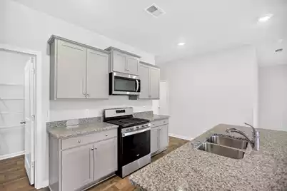 129 Holly Leaf Lane, Summerville, SC 29486 - Photo 5