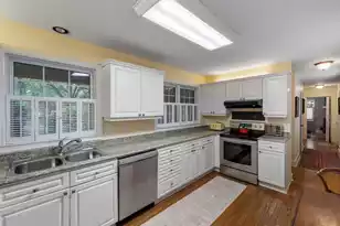 1067 Loyalist Ln, Mount Pleasant, SC 29464 - Photo 13