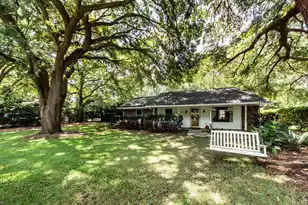 5717 San Flora Ave, Ravenel, SC 29470 - Photo 9
