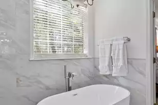 1927 Palmetto Isle Dr, Mount Pleasant, SC 29466 - Photo 29