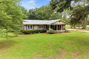 1116 Old Wiggins Rd, Holly Hill, SC 29059 - Photo 3