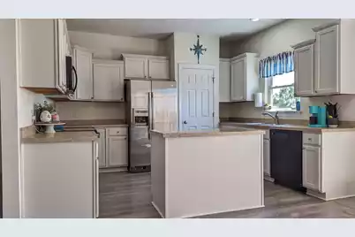 255 Little Oak Drive, Folly Beach, SC 29439 - Photo 9
