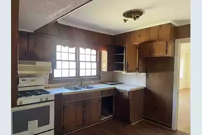 1102 Lemacks Street N, Walterboro, SC 29488 - Photo 3