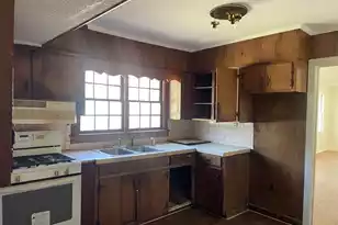 1102 Lemacks Street N, Walterboro, SC 29488 - Photo 3