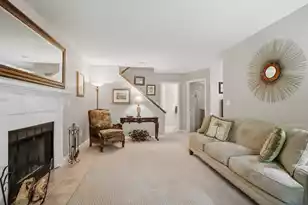1046 Planters Pl, Mount Pleasant, SC 29464 - Photo 3