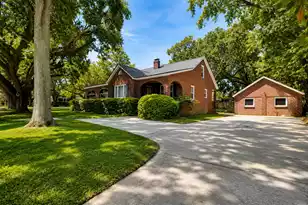 521 St Andrews Blvd, Charleston, SC 29407 - Photo 1