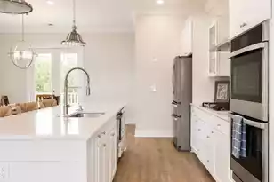 814 Kings Oak Ct #2, Charleston, SC 29492 - Photo 11