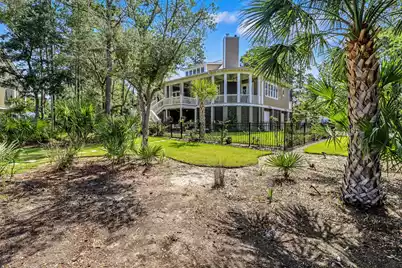 374 Commonwealth Road, Mount Pleasant, SC 29466 - Photo 5
