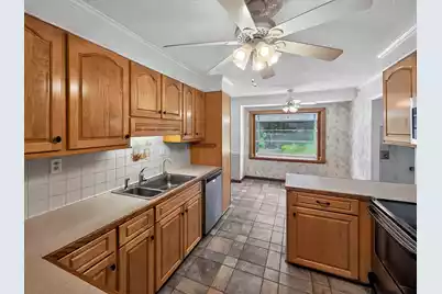 101 Beacon Hill Lane, Summerville, SC 29485 - Photo 9