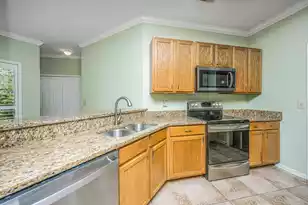 2717 Merwether Ln, Mount Pleasant, SC 29466 - Photo 11