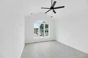 2709 Henry St, North Charleston, SC 29405 - Photo 9