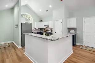 878 Santee St, Charleston, SC 29412 - Photo 7