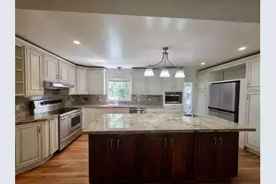275 Hobcaw Drive N, Mount Pleasant, SC 29464 - Photo 5