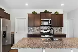 229 Light Way N, Summerville, SC 29486 - Photo 9