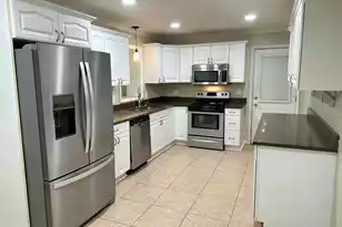 2039 Bishop Dr, Charleston, SC 29414 - Photo 11