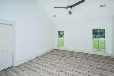933 Valley Street, Hanahan, SC 29410 - Photo 9