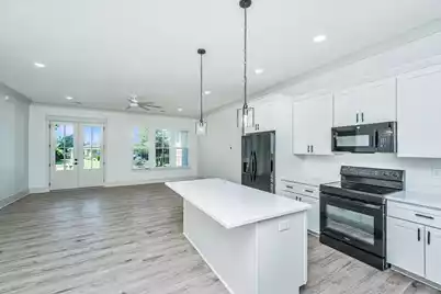 933 Valley Street, Hanahan, SC 29410 - Photo 7