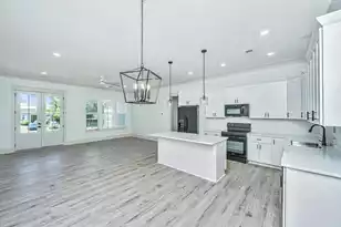 933 Valley St, Hanahan, SC 29410 - Photo 5