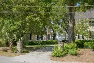 328 Bennett St, Mount Pleasant, SC 29464 - Photo 41