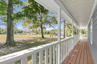 222 Buckeye Ln, Summerville, SC 29486 - Photo 5