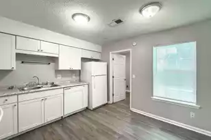 137 Susan Dr #A, Summerville, SC 29485 - Photo 3