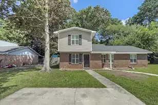 137 Susan Dr #B, Summerville, SC 29485 - Photo 1