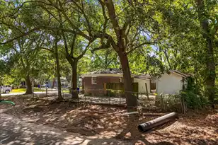1436 Heather Dr, Mount Pleasant, SC 29464 - Photo 5