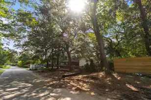 1436 Heather Dr, Mount Pleasant, SC 29464 - Photo 9