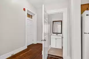 335 King St, Charleston, SC 29401 - Photo 3