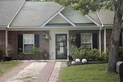 1329 Old Tabby Lane, Mount Pleasant, SC 29464 - Photo 3