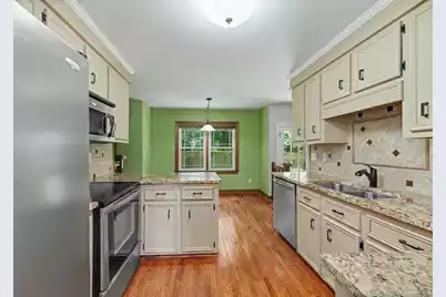 300 Eastover Circle, Summerville, SC 29483 - Photo 7