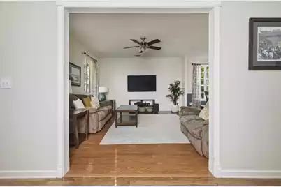 2340 Kennison Lane, Mount Pleasant, SC 29466 - Photo 9
