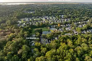 2340 Kennison Ln, Mount Pleasant, SC 29466 - Photo 7