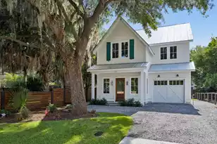 608 Pilot St, Beaufort, SC 29902 - Photo 1