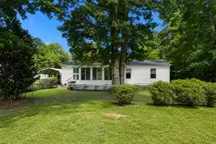 1075 Mockingbird Ln, Manning, SC 29102 - Photo 7