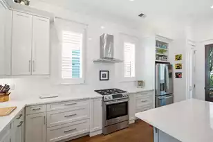 409 Rose Wilder Ln, Mount Pleasant, SC 29464 - Photo 9