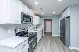 104 Forest Ln, Summerville, SC 29486 - Photo 5