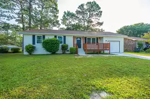 104 Forest Ln, Summerville, SC 29486 - Photo 1