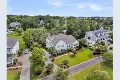 2744 Fountainhead Way, Mount Pleasant, SC 29466 - Photo 3