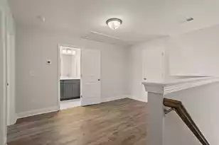 226 Lake Greenwood Blvd, Greenwood, SC 29649 - Photo 19