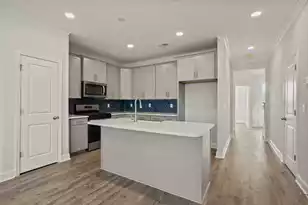 230 Lake Greenwood Blvd, Greenwood, SC 29649 - Photo 13