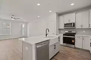 232 Lake Greenwood Blvd, Greenwood, SC 29649 - Photo 13